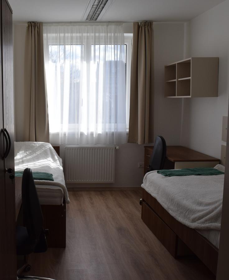 A Pousada Marothi Kollegium Debrecen Exterior foto
