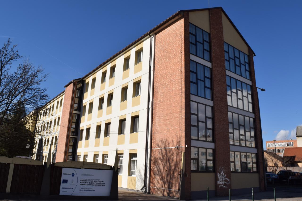 A Pousada Marothi Kollegium Debrecen Exterior foto